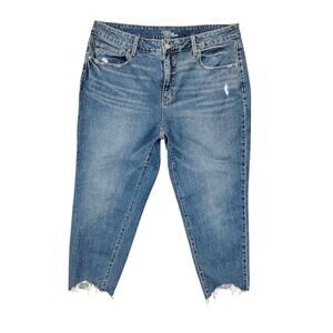 Time And Tru Cropped Jeans Size 18 Medium Blue Wash Destructed Hems 99% Cotton